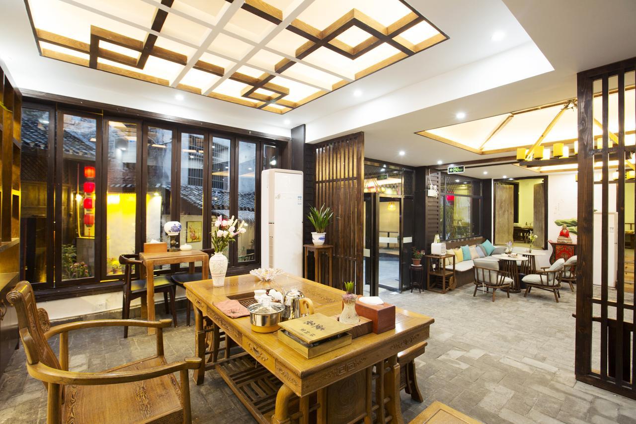 Fenghuang Poshan Inn Kültér fotó